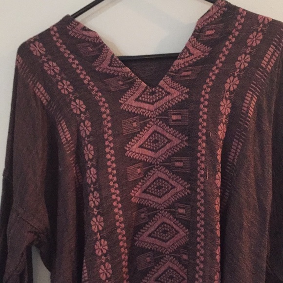 Shirt - Picture 2 of 4